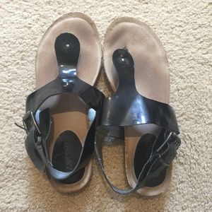 Ellen Tracy Sandals